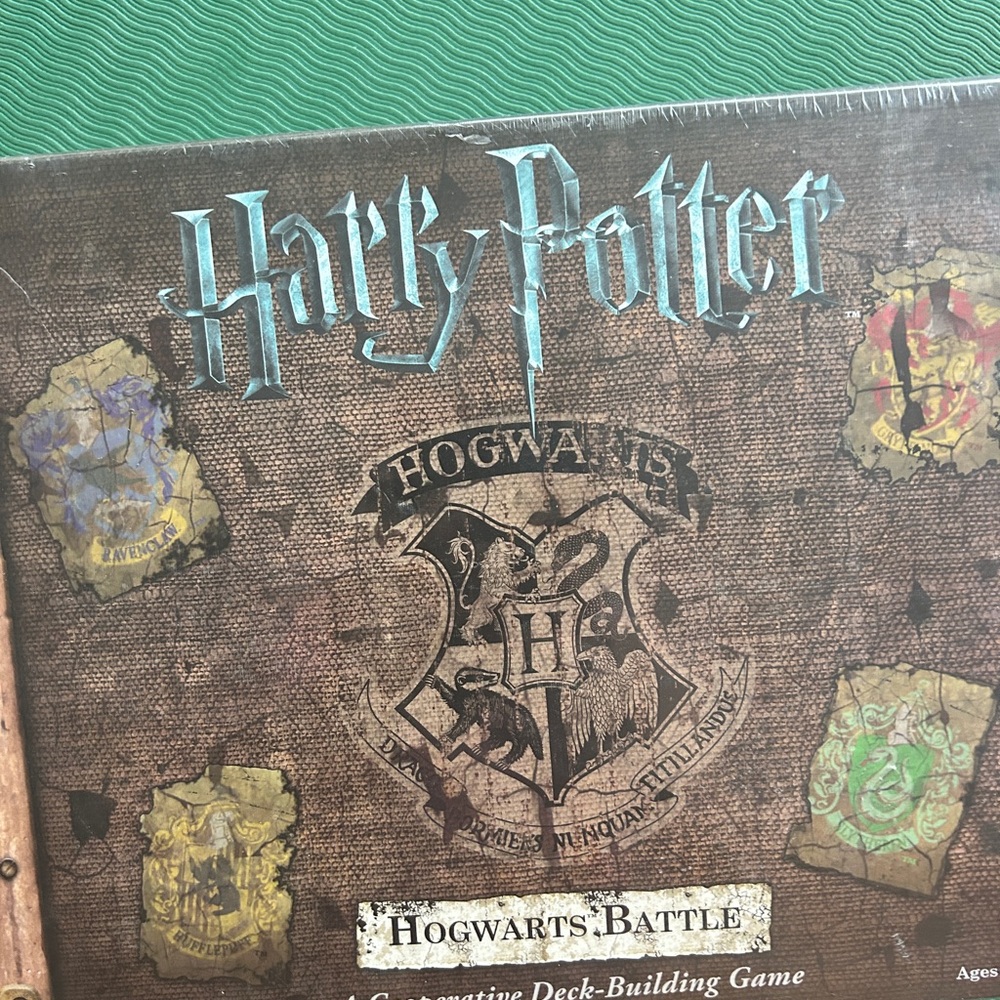 Unopened brand new Harry Potter Hogwarts Battle Game 252